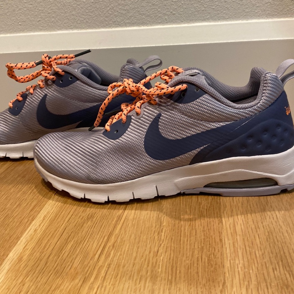 Nike shoes size 7.5 new w/Tags